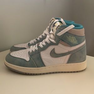 Air Jordan 1 Retro High OG Turbo Green